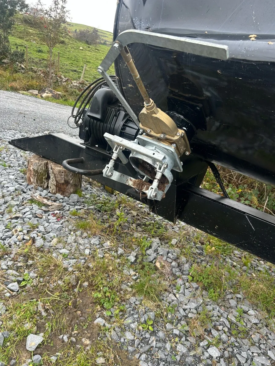 Pump for slurry tanker - Image 3