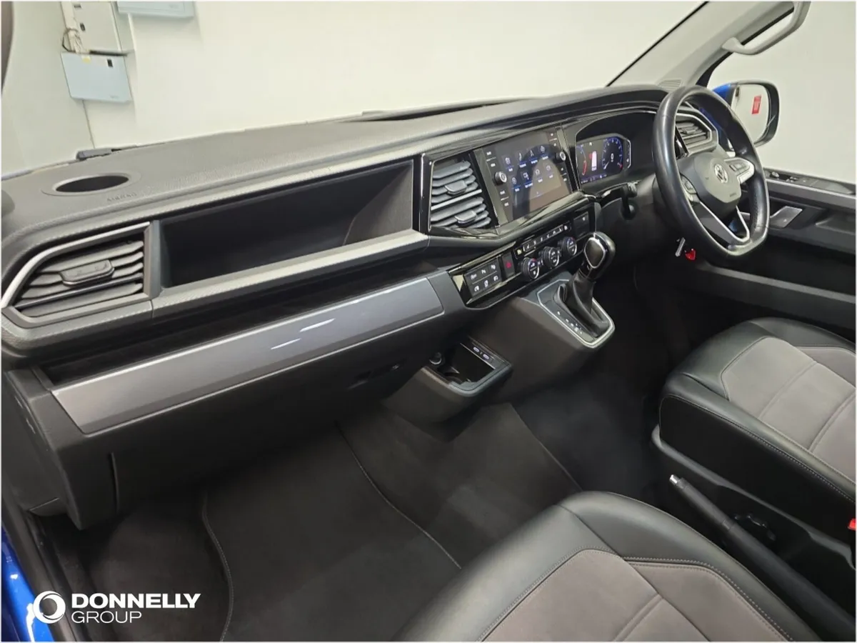Volkswagen Caravelle Diesel Estate Executive - Image 2