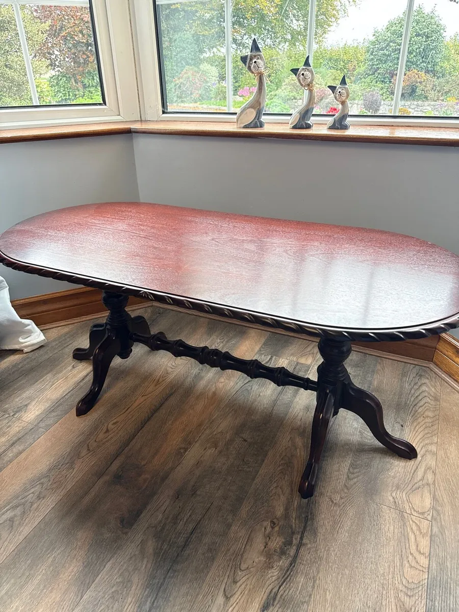 Excellent condition coffee table - Image 1