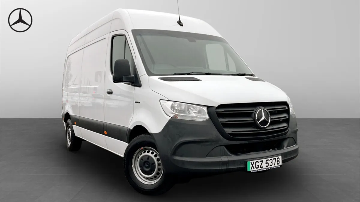 Mercedes-Benz eSprinter 55kWh Progressive L2H2 - Image 1