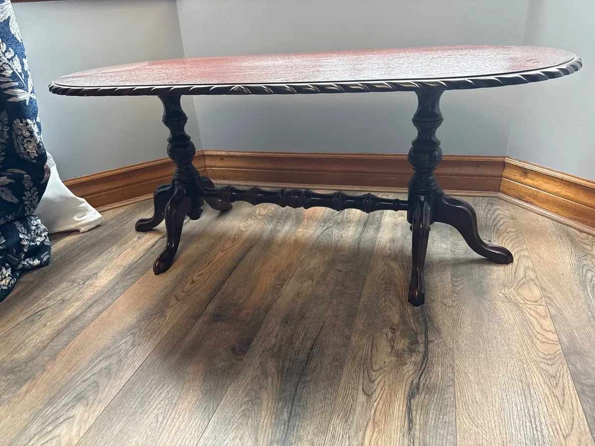 Excellent condition coffee table - Image 3