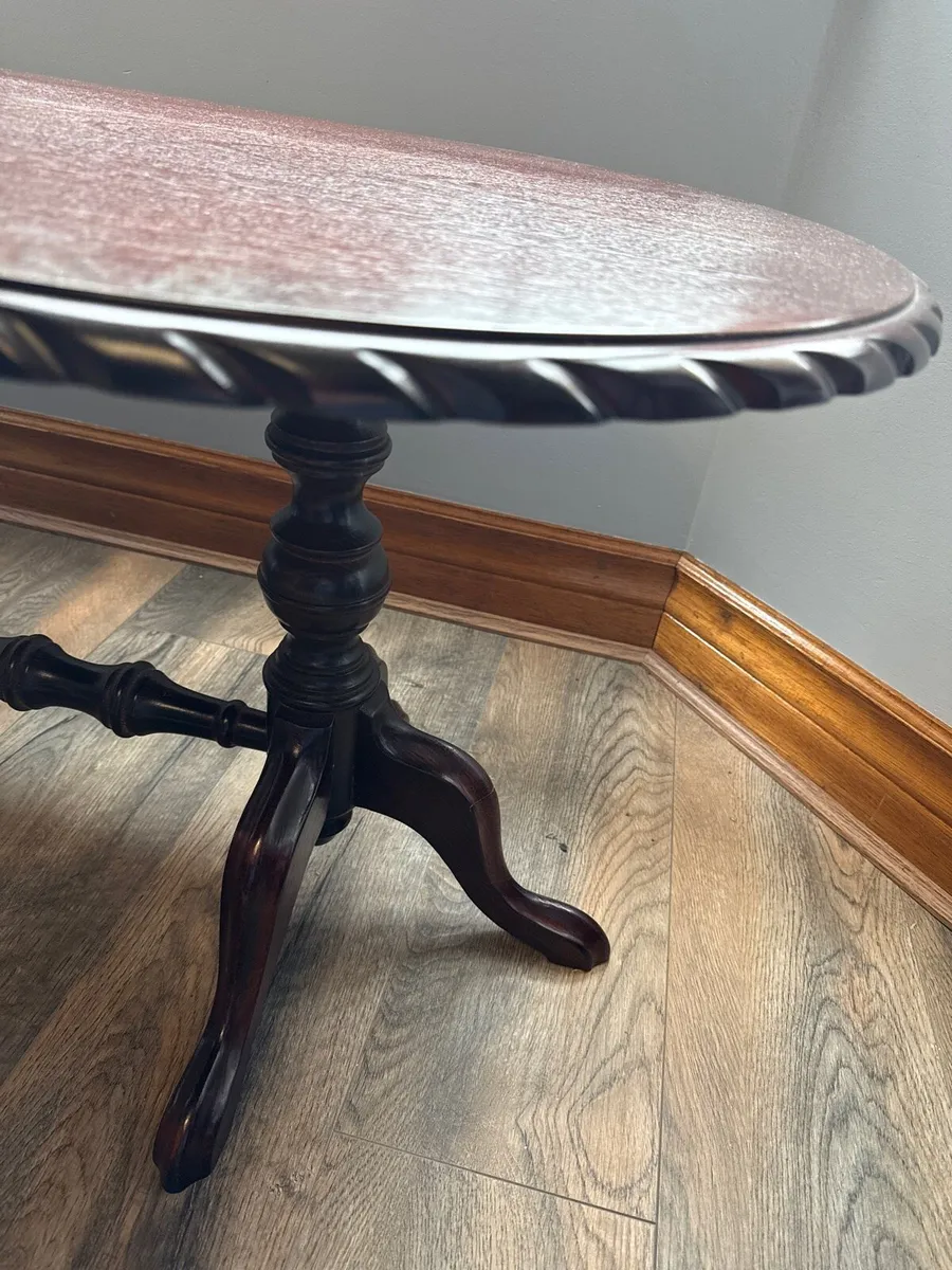 Excellent condition coffee table - Image 4