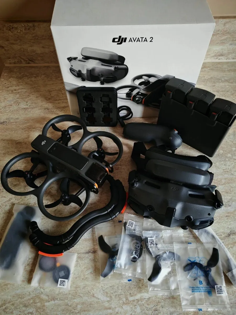 DJI Avata 2 Fly More Combo - Image 1