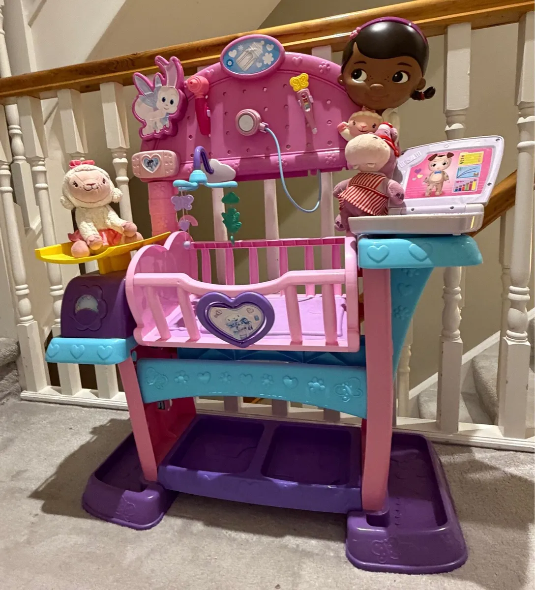 Doc McStuffins Play Nursery - Image 2