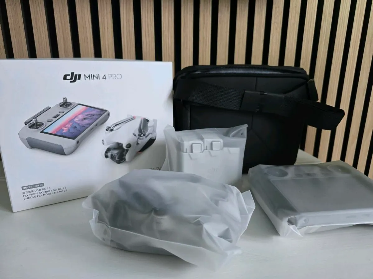 DJI mini 4 Pro fly more combo NEW - Image 3