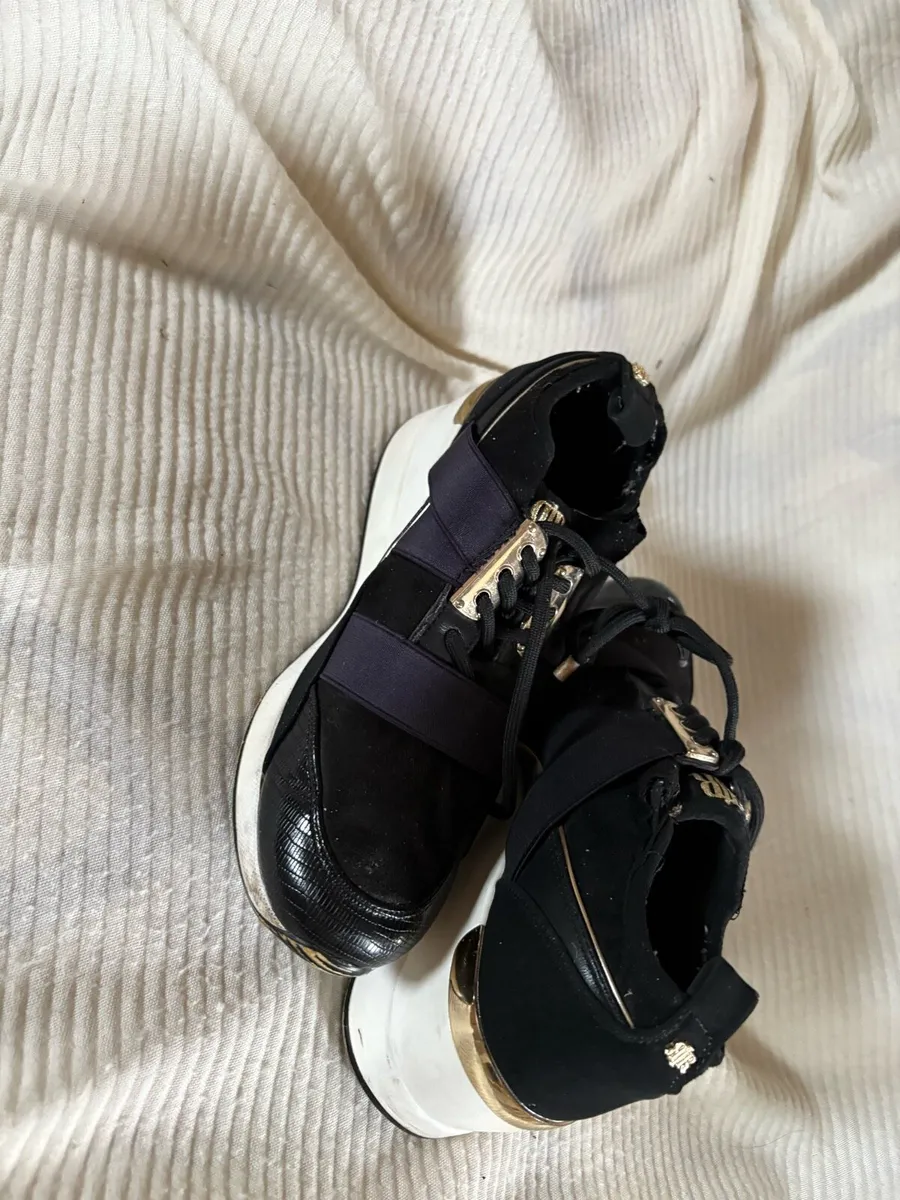 Shoes - Image 2