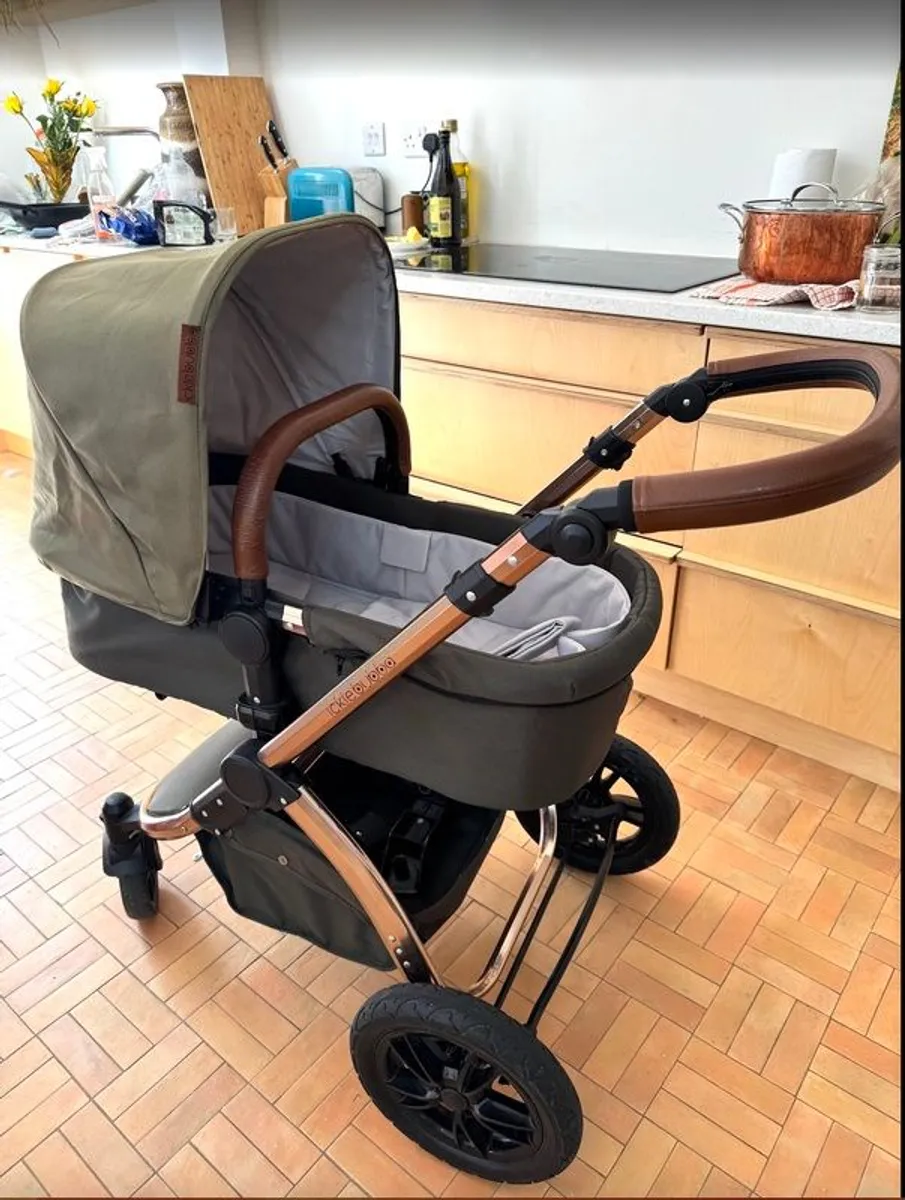 Ickle Bubba Pram and Pushchair - Image 1