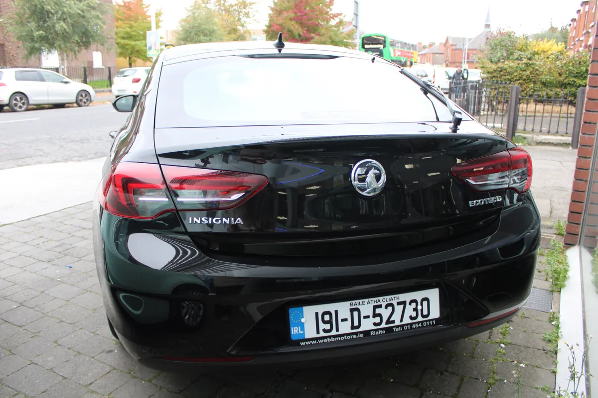 OPEL Insignia 1.6 DIESEL DESIGN 2019 - Image 4