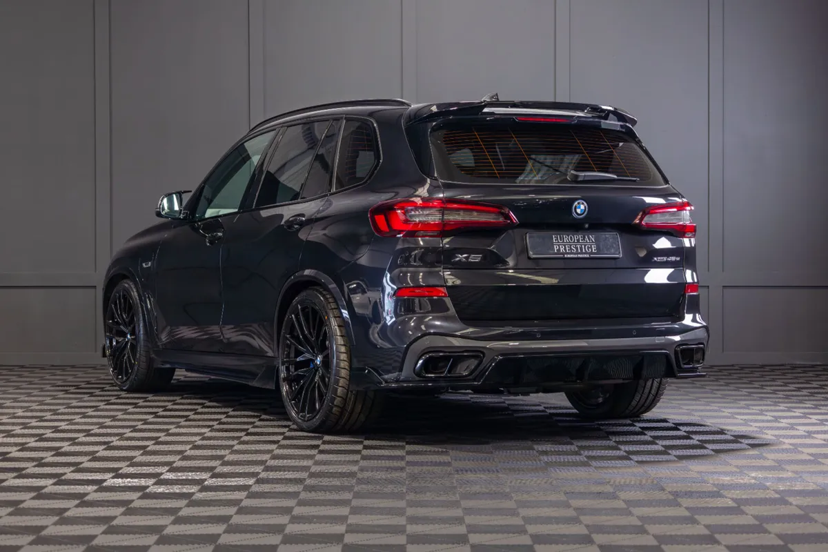 222 BMW X5 X-Drive 45e M-Sport - Image 4