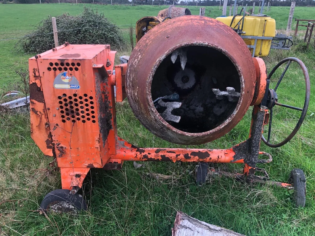 Cement mixers - Image 1
