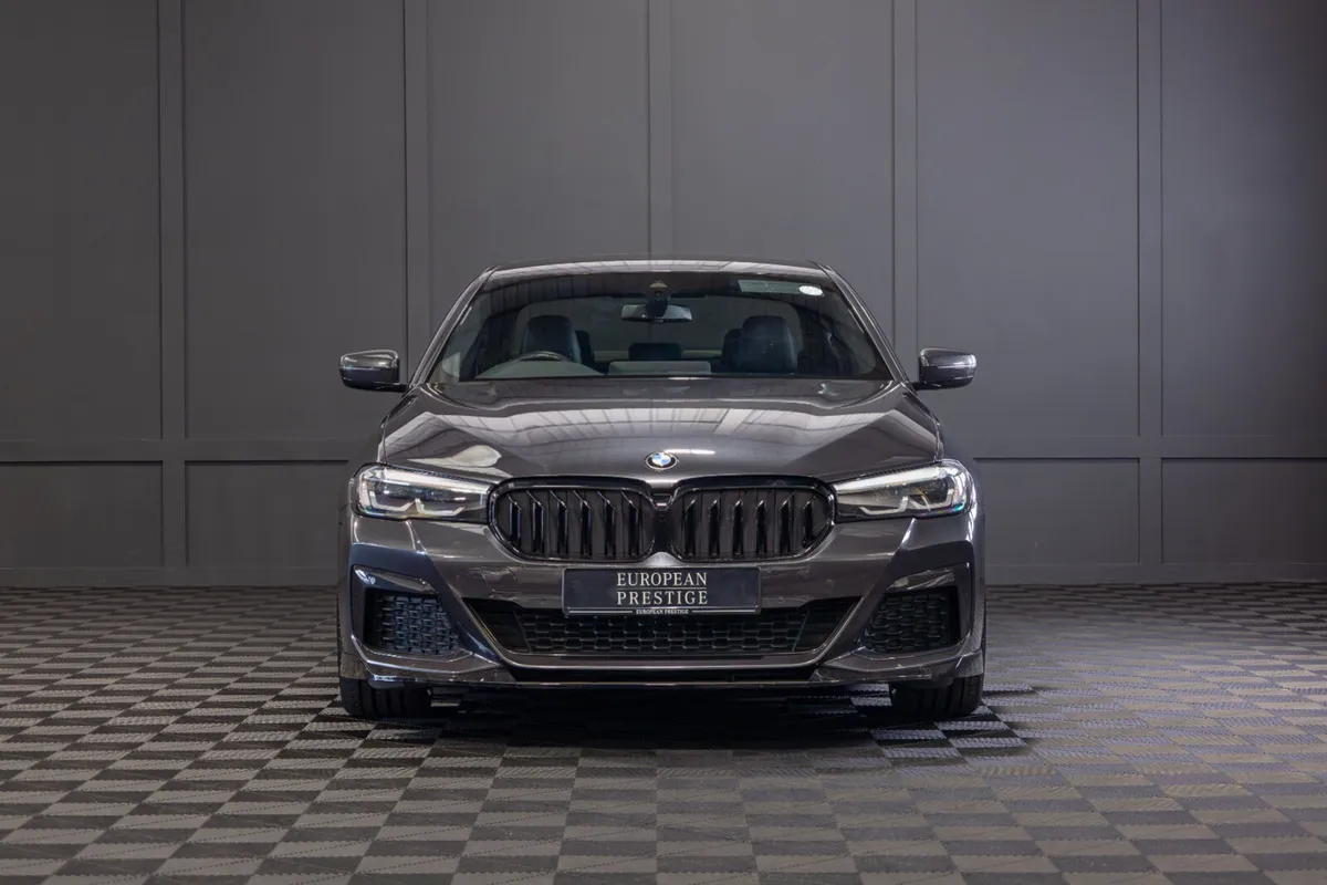 212 BMW 5-Series 520d M-Sport - Image 2