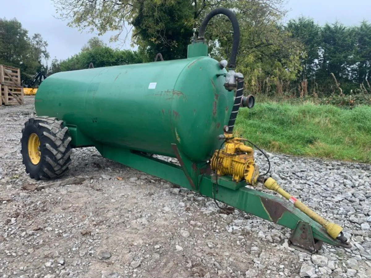 FRASER 1100G VAC TANKER ex Golf Club - Image 1