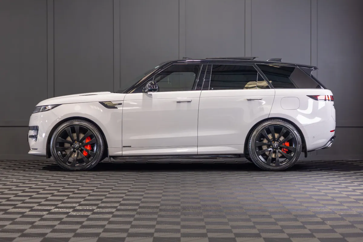 222 Range Rover Sport P510e Autobiography - Image 3