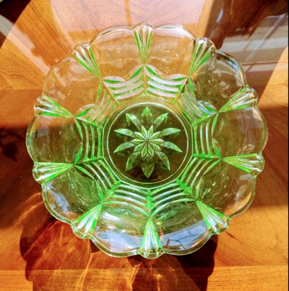 Art Deco 1930’s Stöle Czech Uranium bowl - Image 1