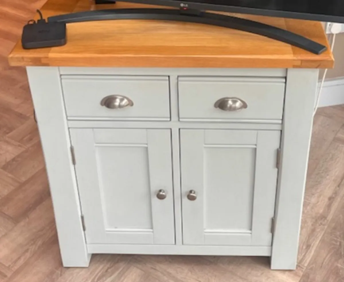 Table X 6 chairs & Matching TV unit - Image 3