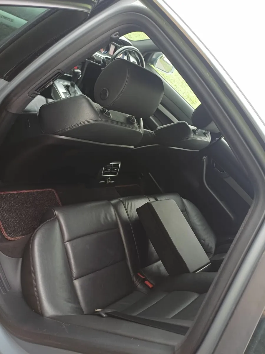 Audi A6 2009 - Image 2