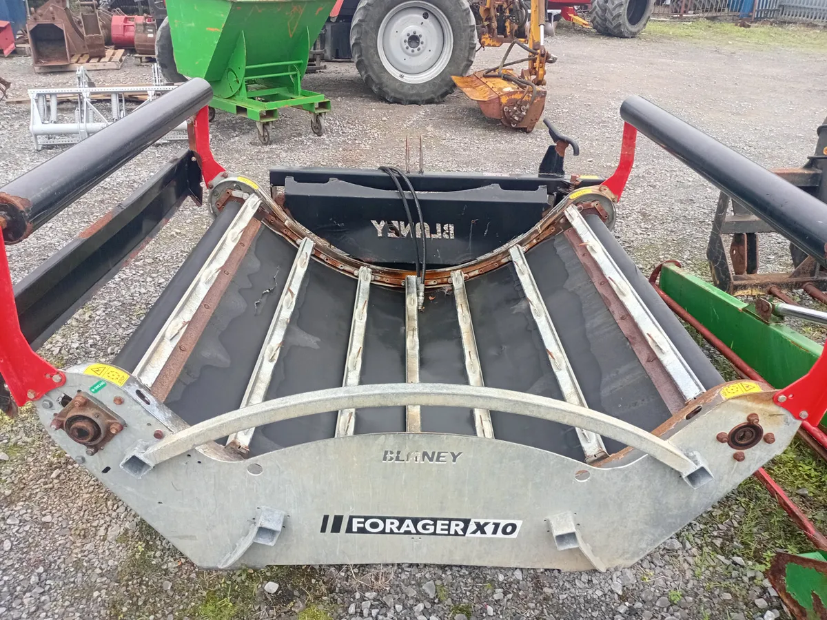 Blaney bale feeder - Image 3