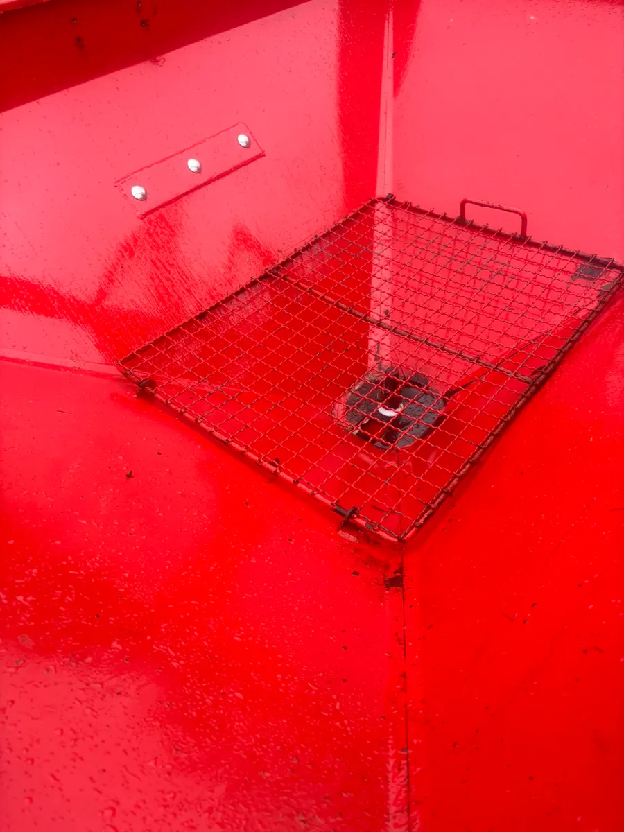 ALTRO FERTILIZER SPREADER - Image 3