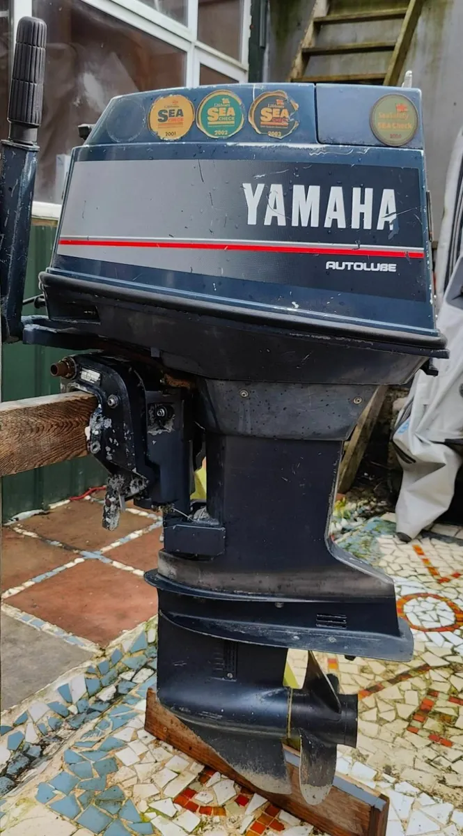 Yamaha 40 HMO outboard motor - Image 1