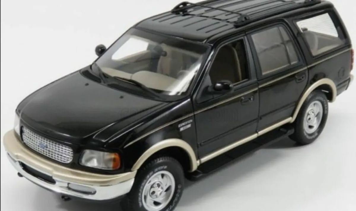 Ford Expedition - Image 2