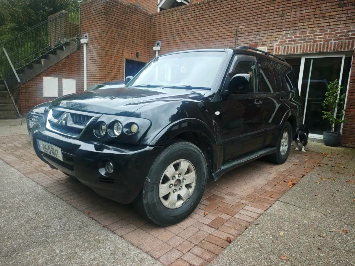 Mitsubishi Pajero - Image 2