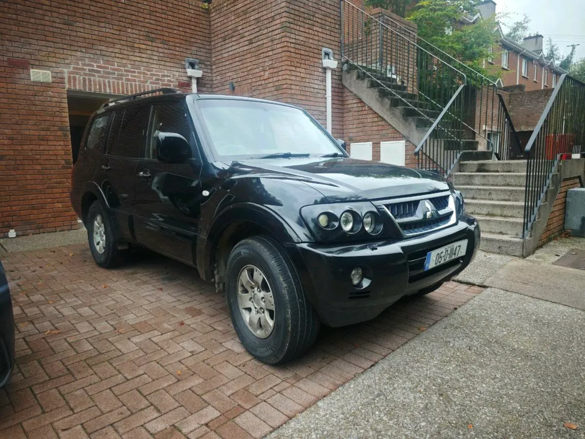 Mitsubishi Pajero - Image 3