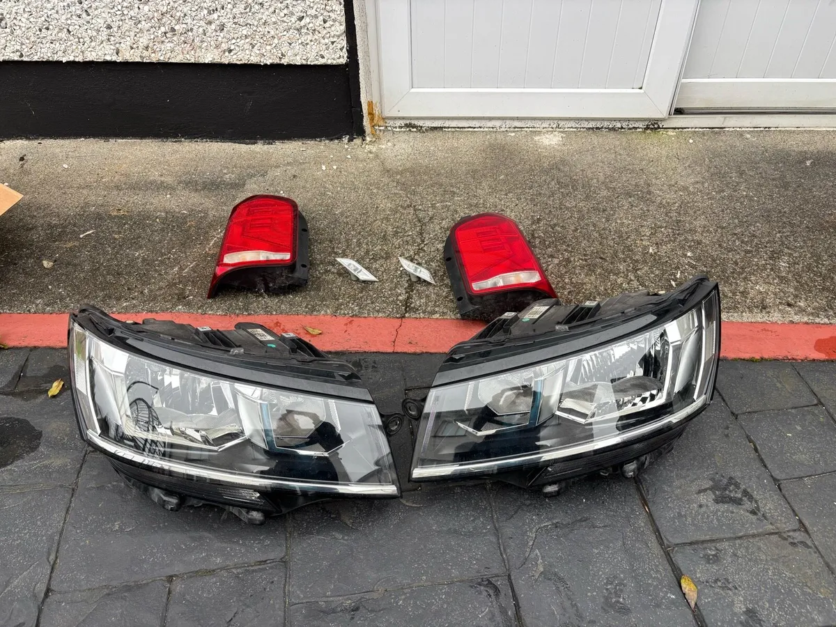VW T6 lights - Image 1