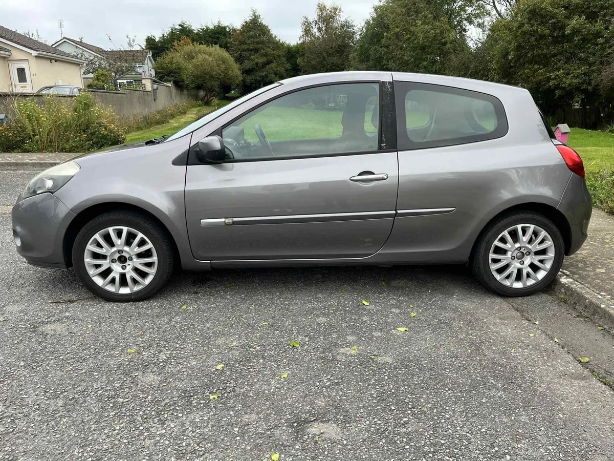 Renault Clio 1.5 Diesel - Image 2