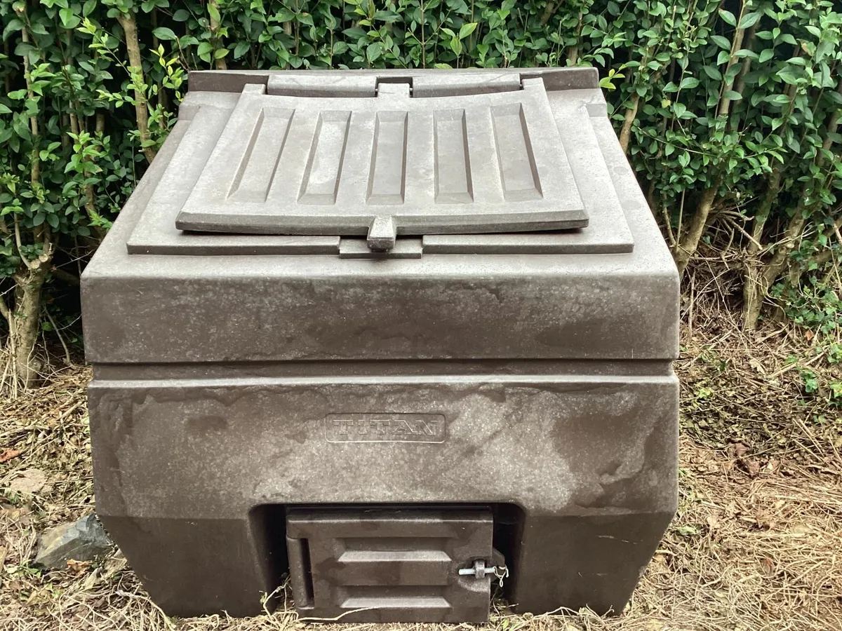 Plastic Coal Bunker - Image 1