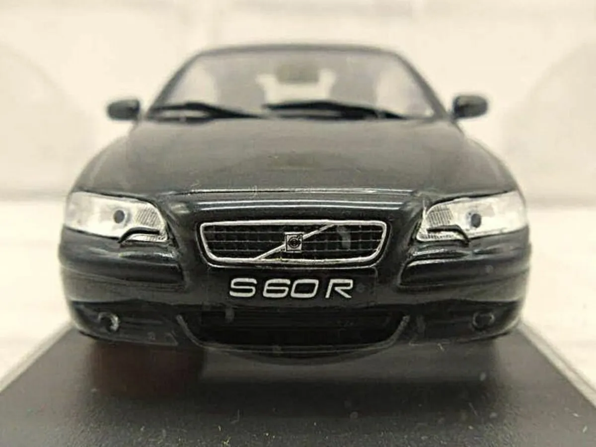 Volvo S60 model - Image 2