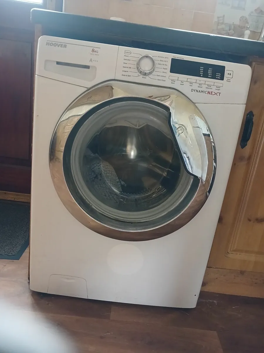 Washing machine - Image 1