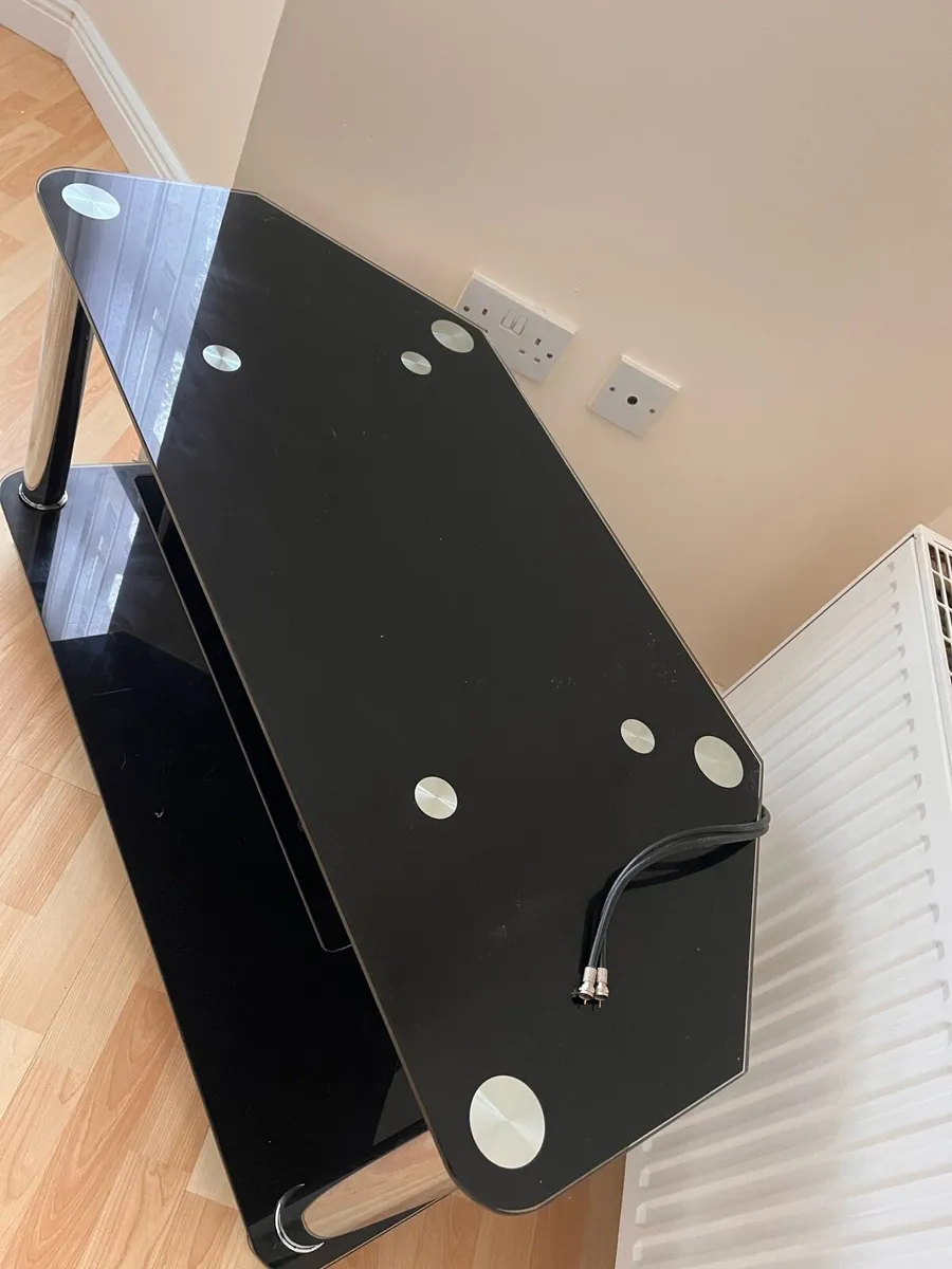 Tv stand - Image 2
