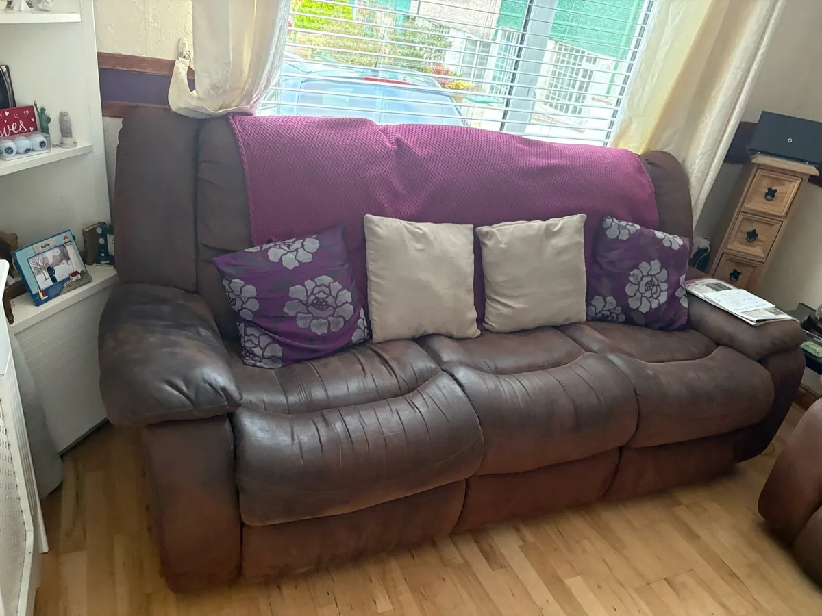 Recliner Sofas 3-2 seater - Image 1