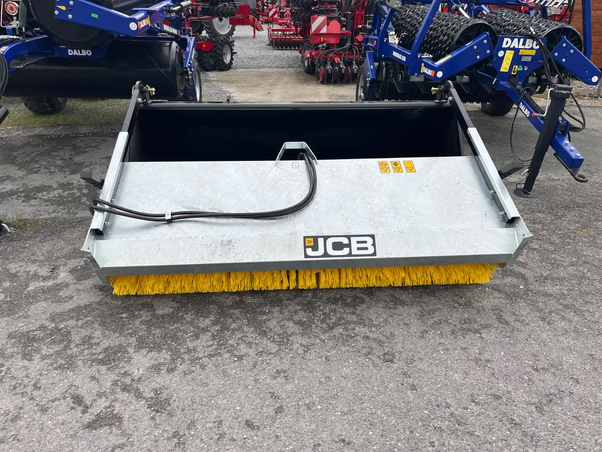 8ft sweeper bucket - Image 2