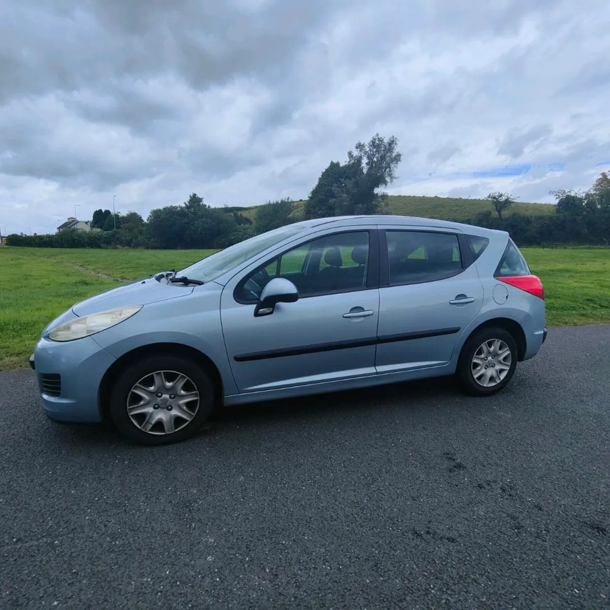Peugeot 207 SW - Image 1
