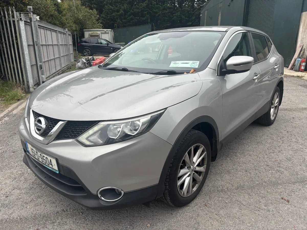 2015 Nissan qasqui 1.2 petrol only 67k kilometres - Image 2