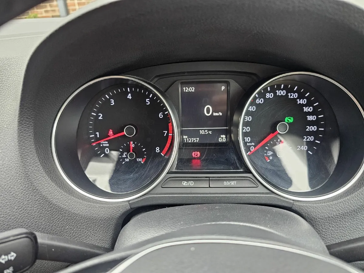 Volkswagen Polo 2016 - Image 2