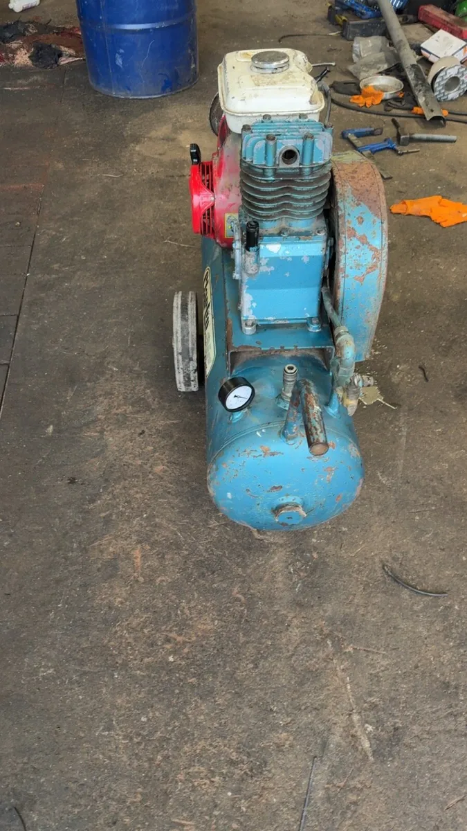Petrol compressor - Image 2