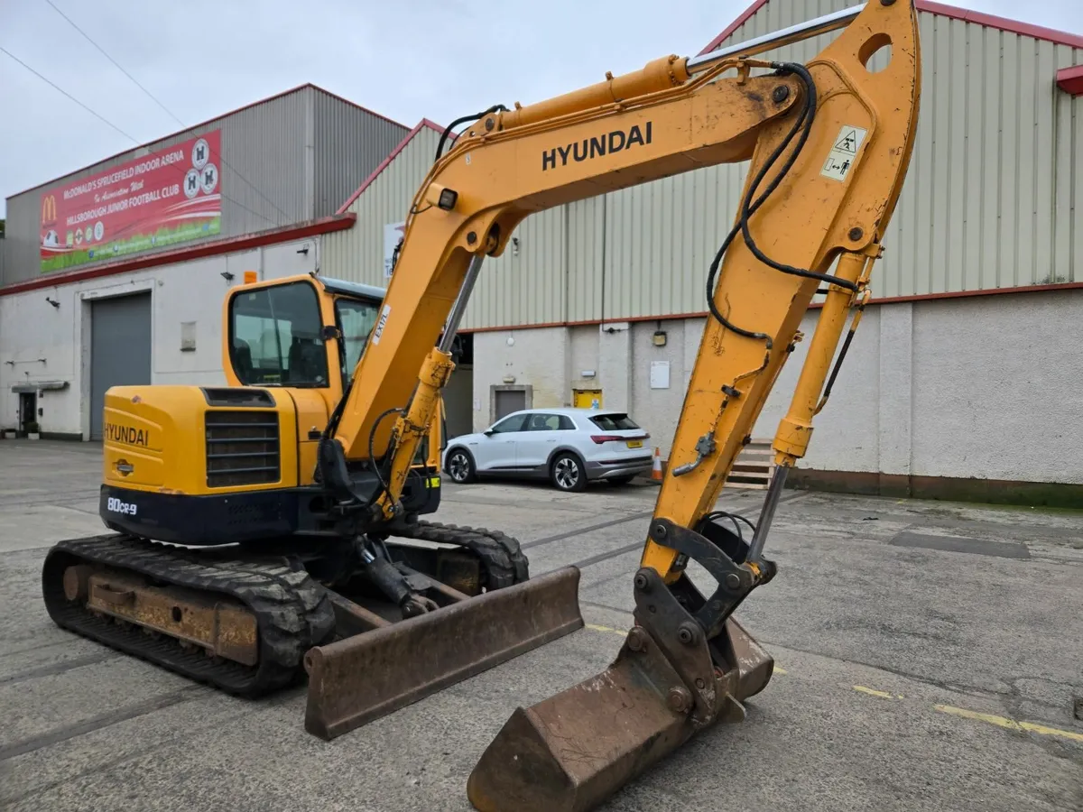 2015 Hyuandi Robex 80CR-9A - Image 3