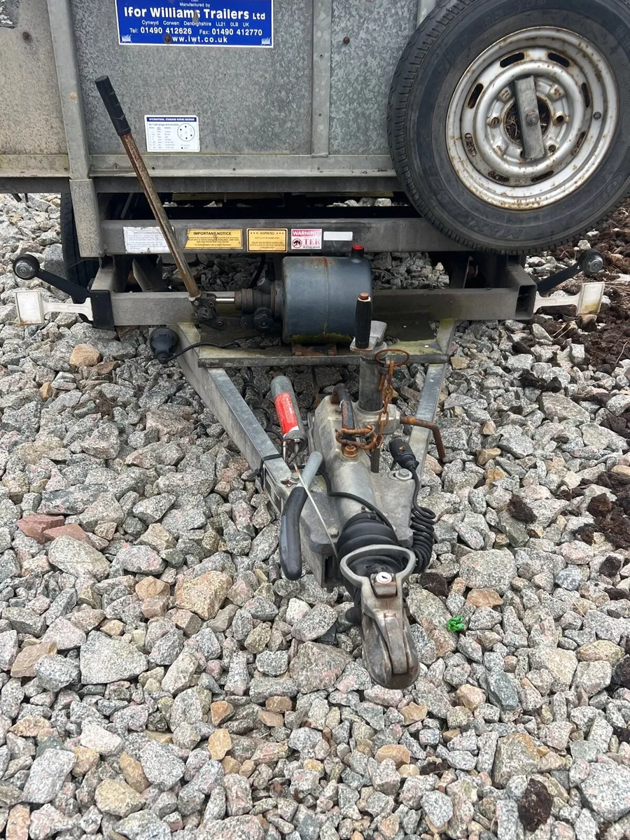 Trailers - Image 4