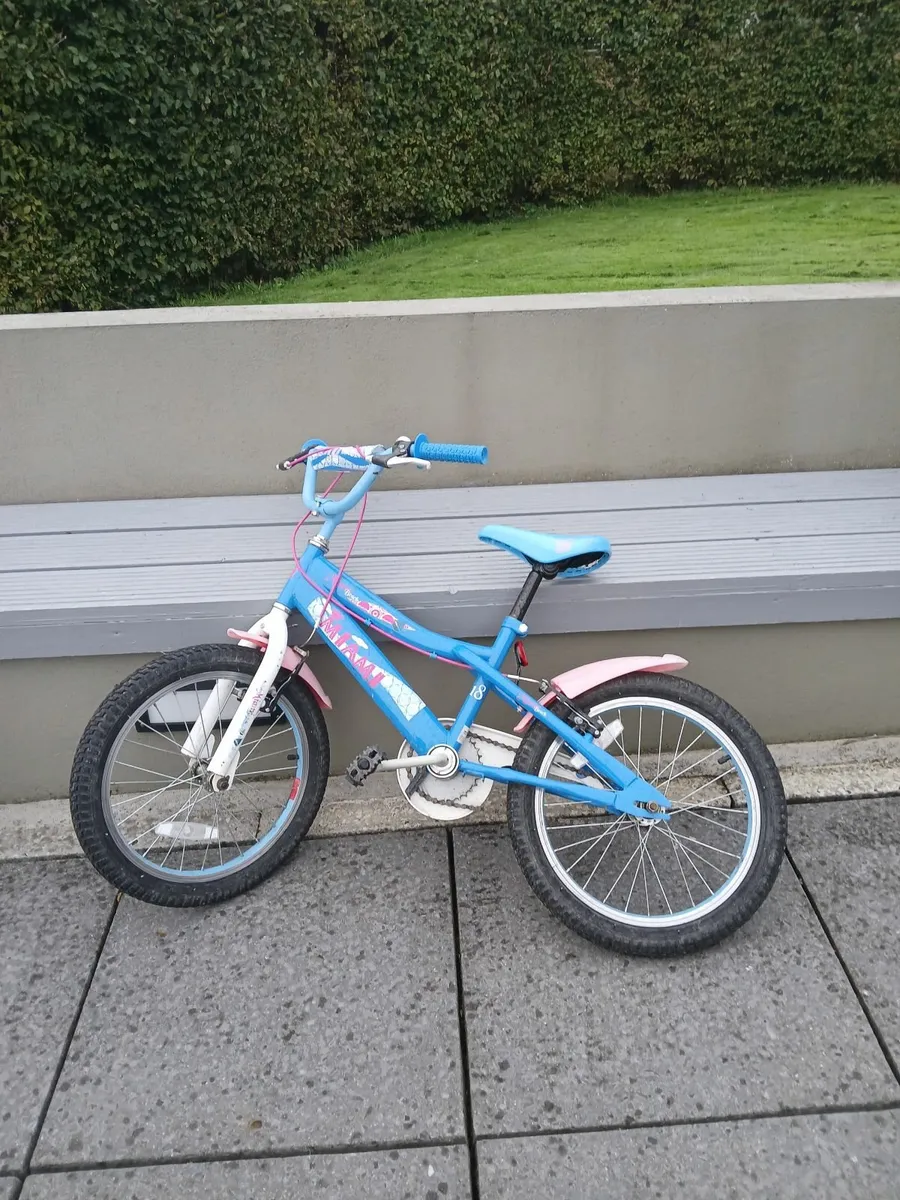 Child's bike - Image 1