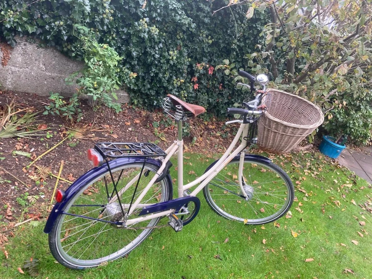 Pashley Ladies Bike - Image 1