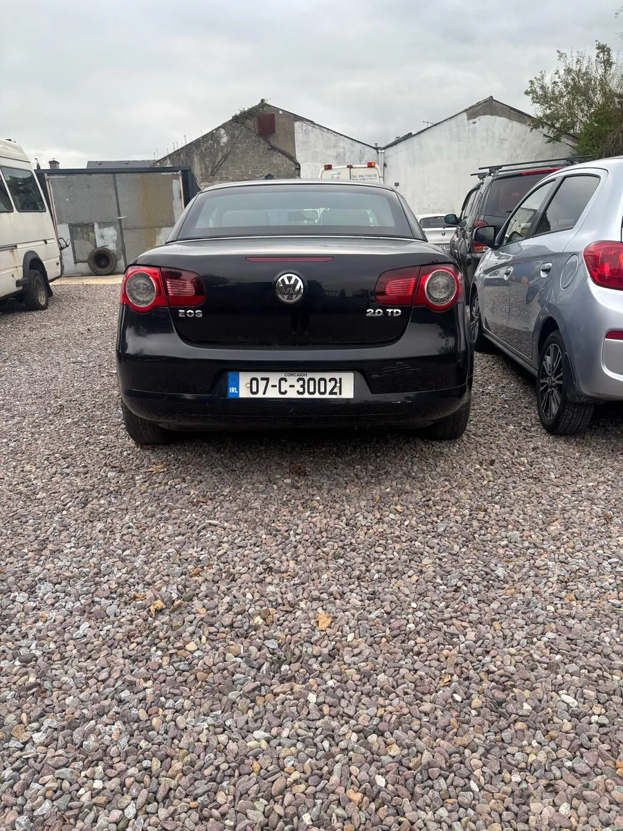 Volkswagen Convertible - Image 4