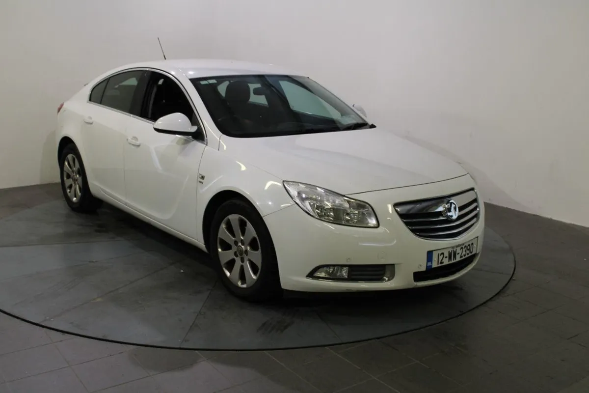 Vauxhall Insignia 2.0 Cdti 128HP - Image 1