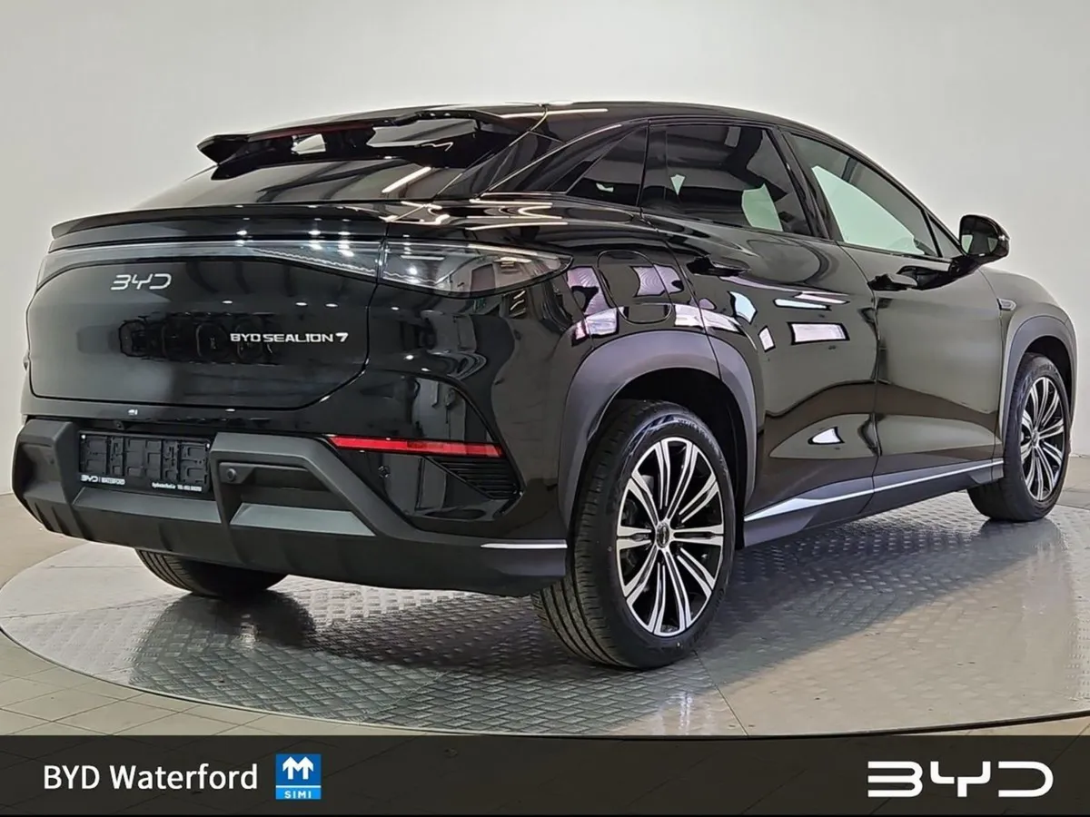 BYD SEALION 7  demo Sale NOW ON  - Design AWD 82. - Image 3