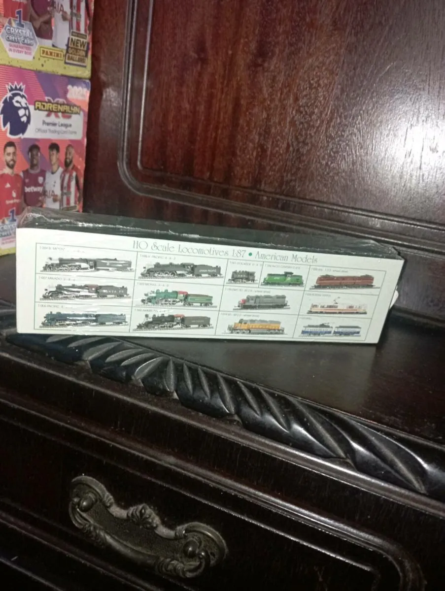 HO  SCALE LOCOMOTIVE 1 -87 SCALE AMERICAN MODLES - Image 2