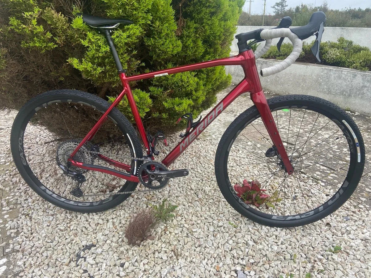 GRAVEL BIKE - Image 3