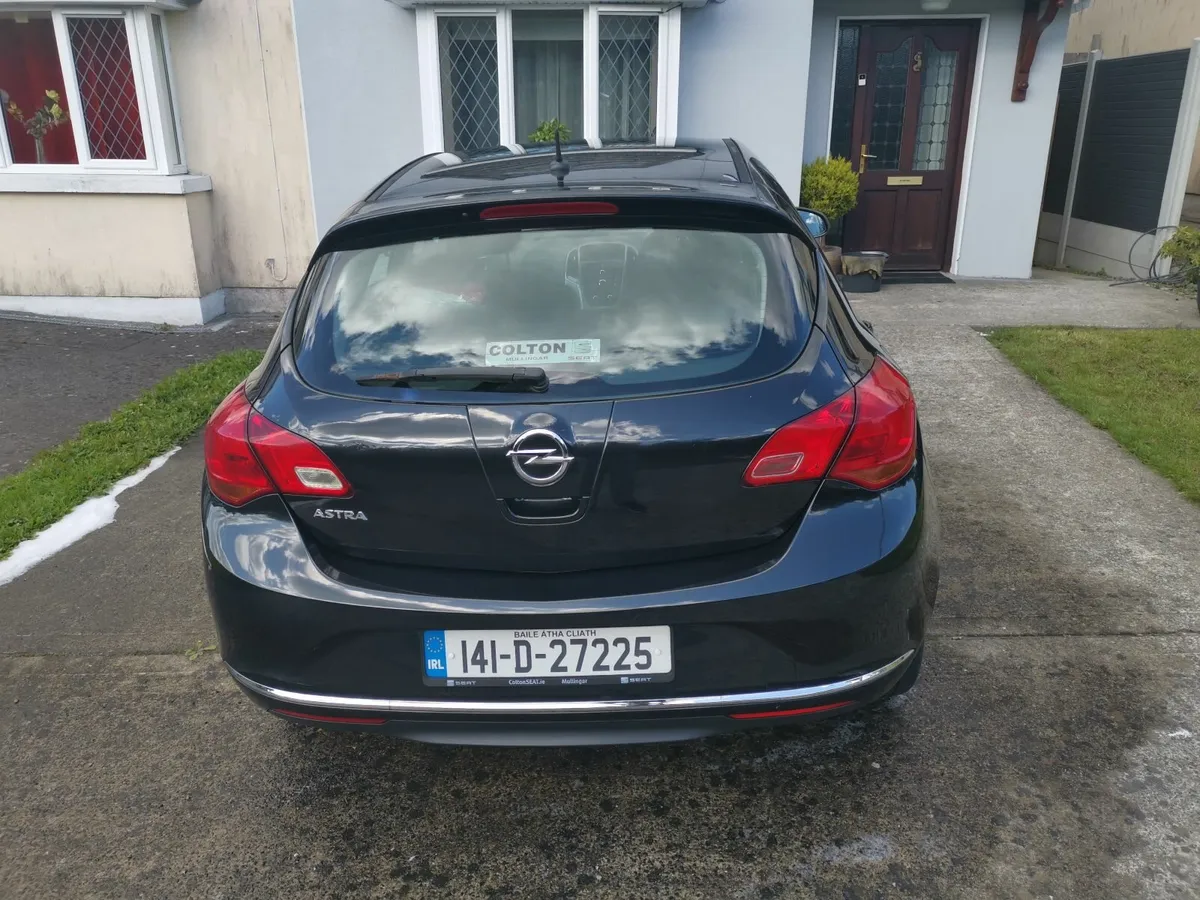 Opel Astra 2014 - Image 4