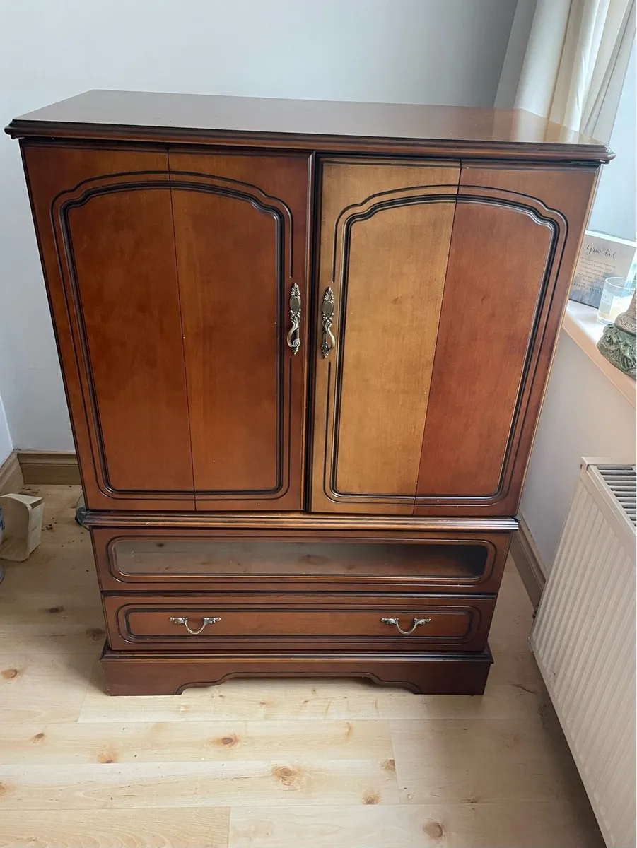 Tv cabinet - Image 1