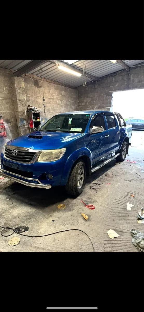 Toyota Hilux - Image 1